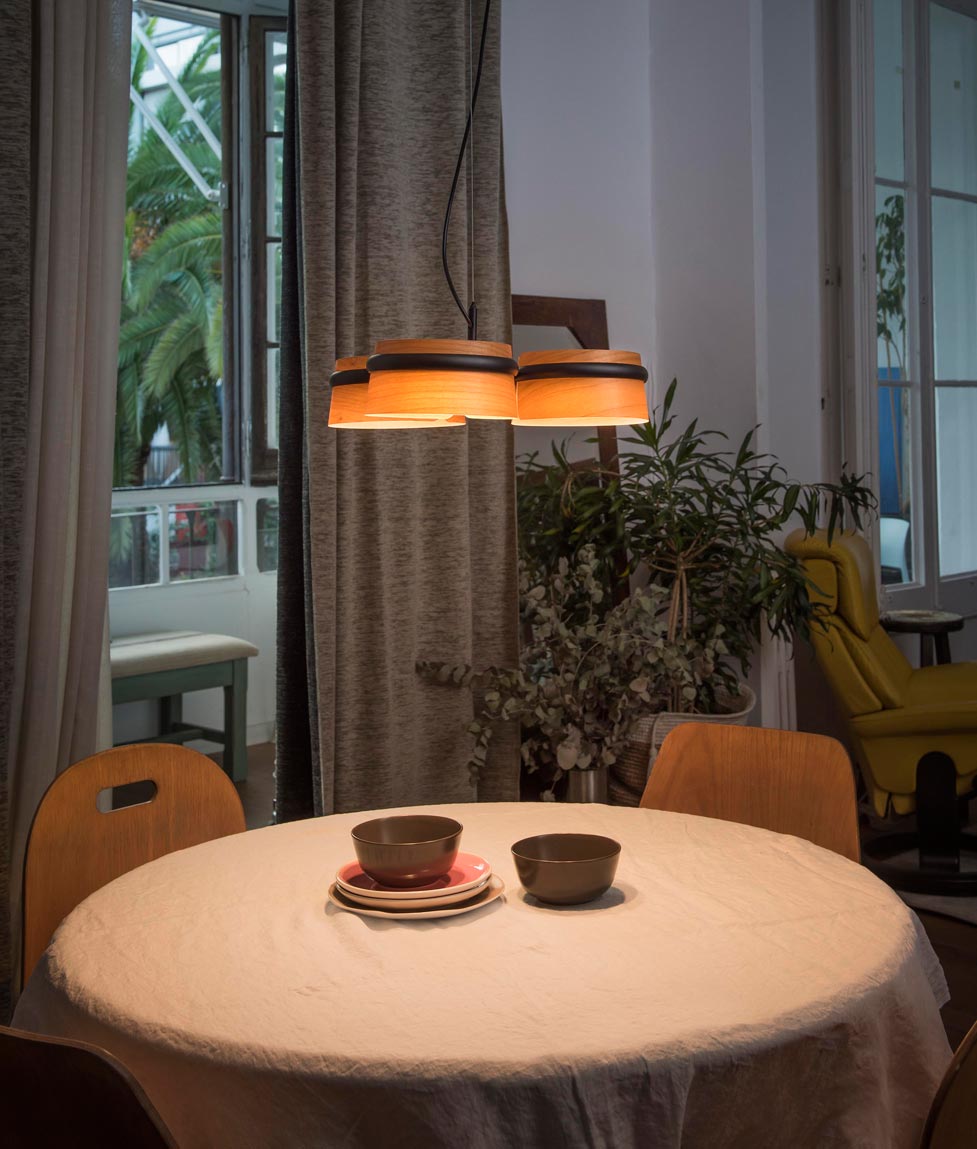 Lámpara 3 luces negra y madera LOOP LED - Imagen 3